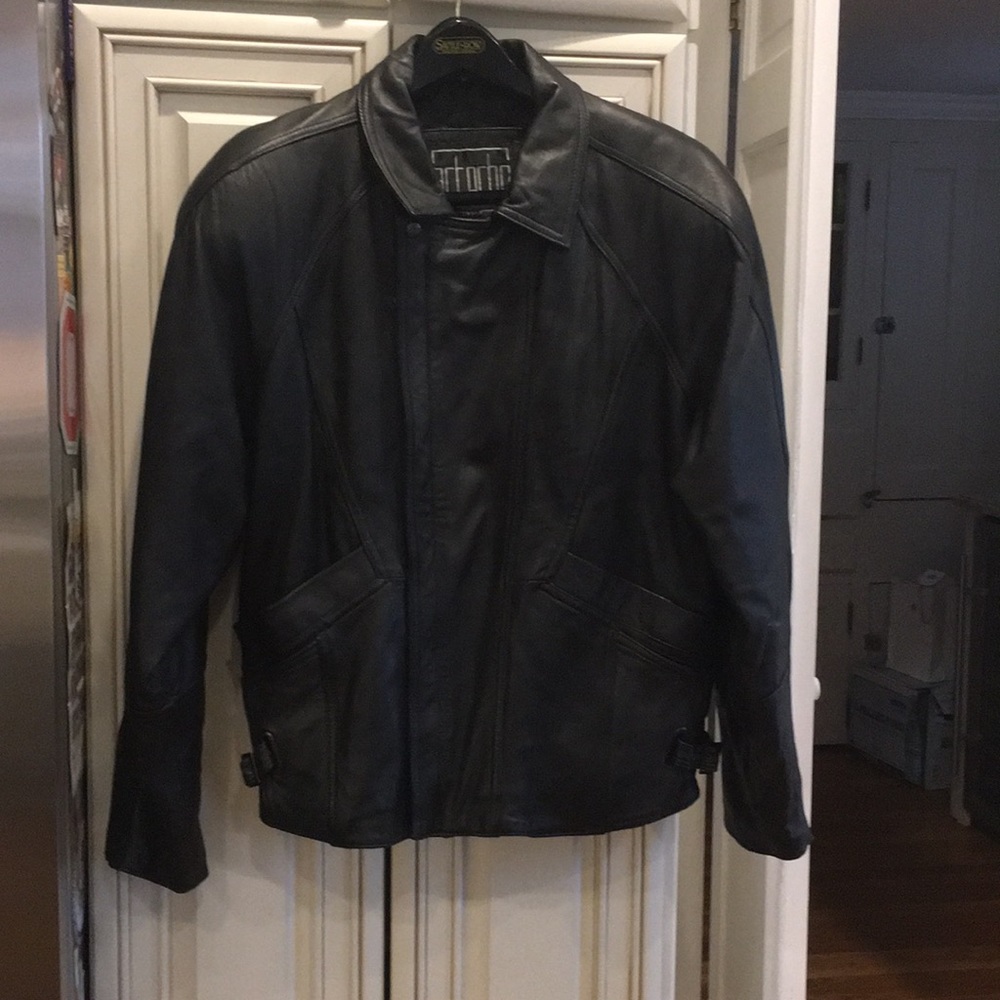 VTG Mirage XL Leather Jacket, Mint Condition